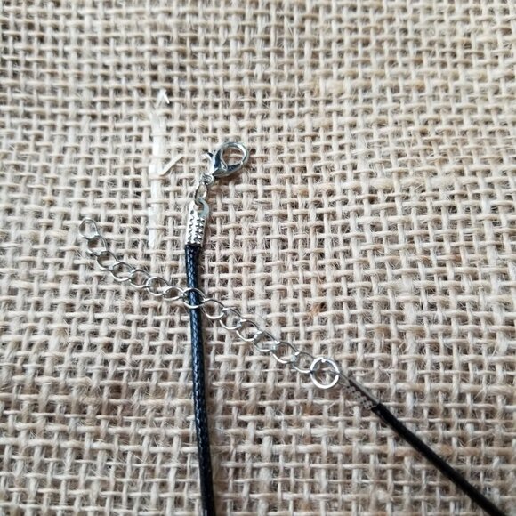 Abstract Pendant Necklace Unisex - Picture 6 of 7